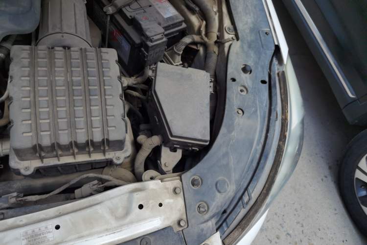 Used GAC Trumpchi GA6 2016 235T DCT Luxury Edition Engine Bay Left