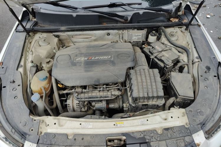 Used GAC Trumpchi GA6 2016 235T DCT Elite Edition Engine Bay