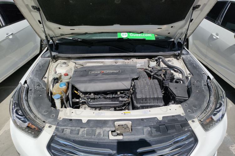 Used GAC Trumpchi GA6 2016 235T DCT Elite Edition Engine Bay