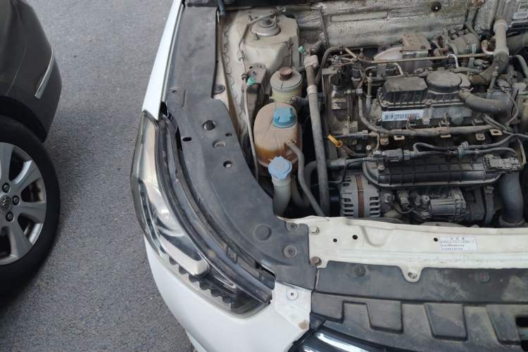 Used GAC Trumpchi GA6 2016 235T DCT Comfort Edition Engine Bay Right