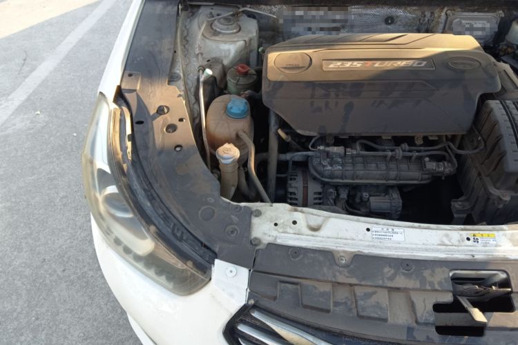 Used GAC Trumpchi GA6 2016 235T DCT Elite Edition Engine Bay Right