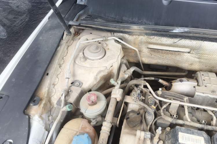 Used GAC Trumpchi GA6 2016 235T DCT Elite Edition Engine Bay Right