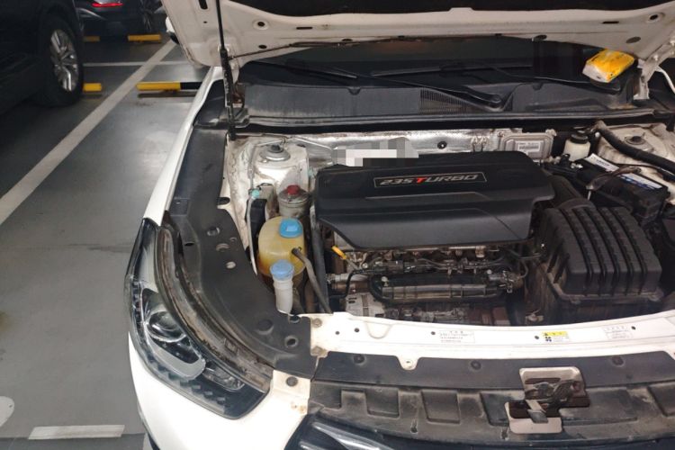 Used GAC Trumpchi GA6 2016 235T Manual Elite Edition Engine Bay Right