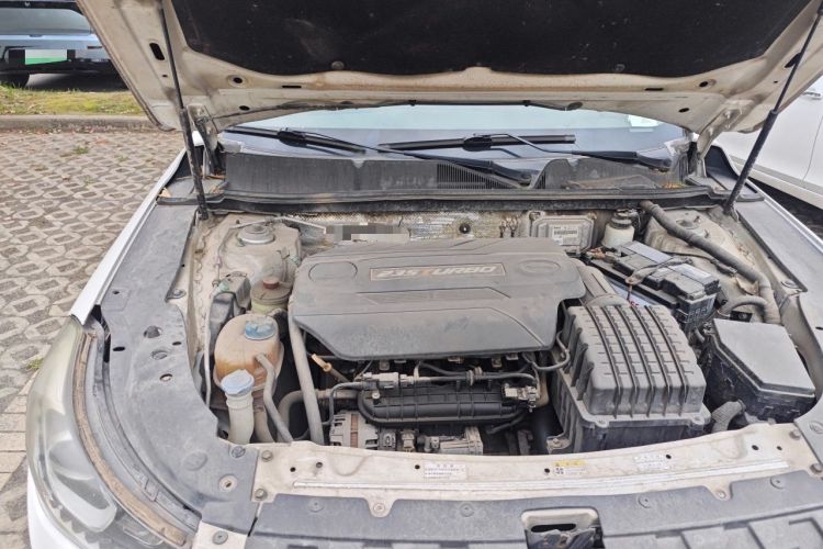 Used GAC Trumpchi GA6 2016 235T DCT Luxury Edition Engine Bay Right