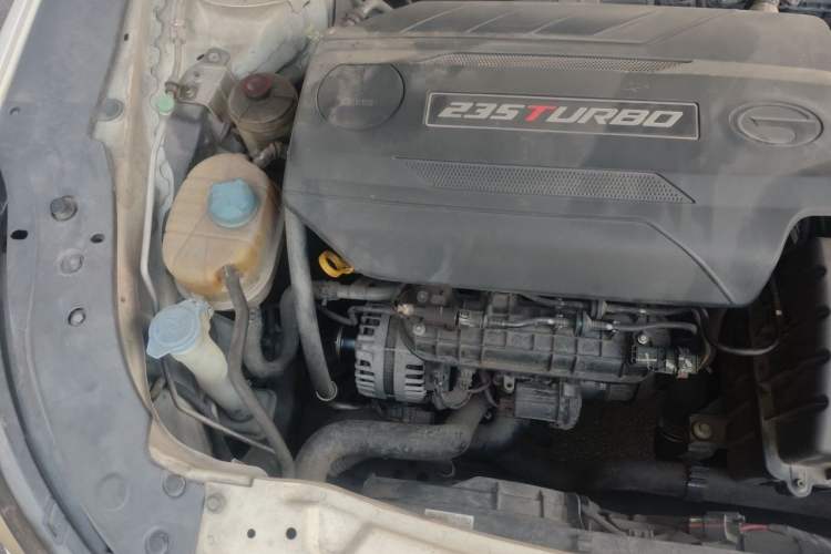 Used GAC Trumpchi GA6 2016 235T DCT Elite Edition Engine Bay Right