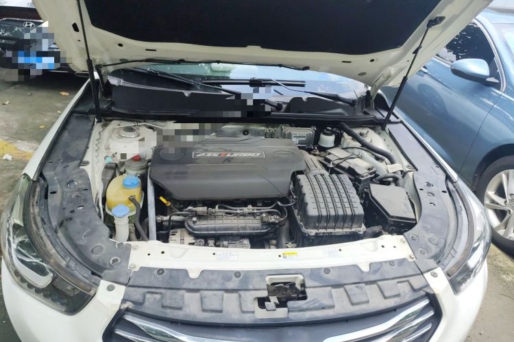 Used GAC Trumpchi GA6 2016 235T DCT Luxury Edition Engine Bay