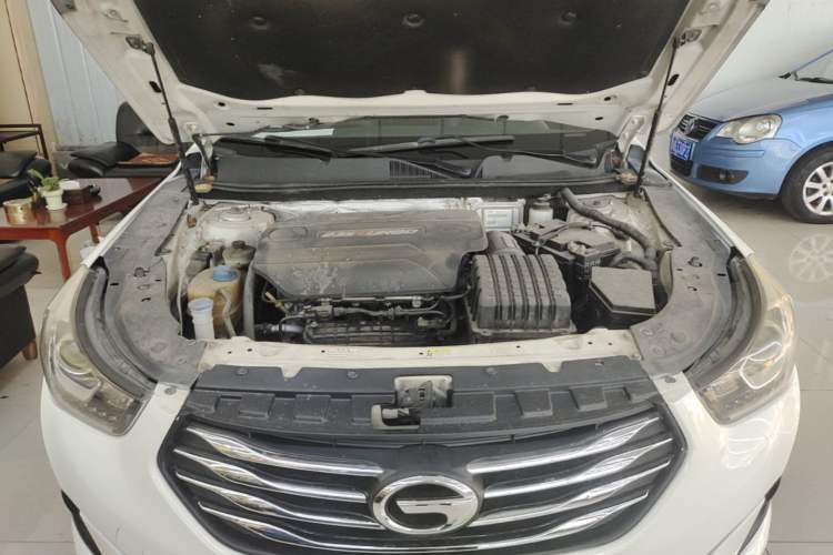 Used GAC Trumpchi GA6 2016 235T DCT Elite Edition Engine Bay