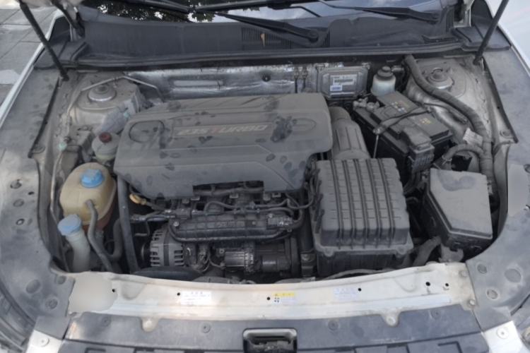 Used GAC Trumpchi GA6 2016 235T DCT Elite Edition Engine Bay