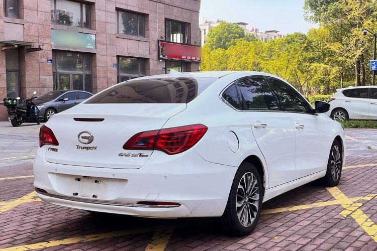 Used GAC Trumpchi GA6 2016 235T DCT Luxury Edition Exterior 3