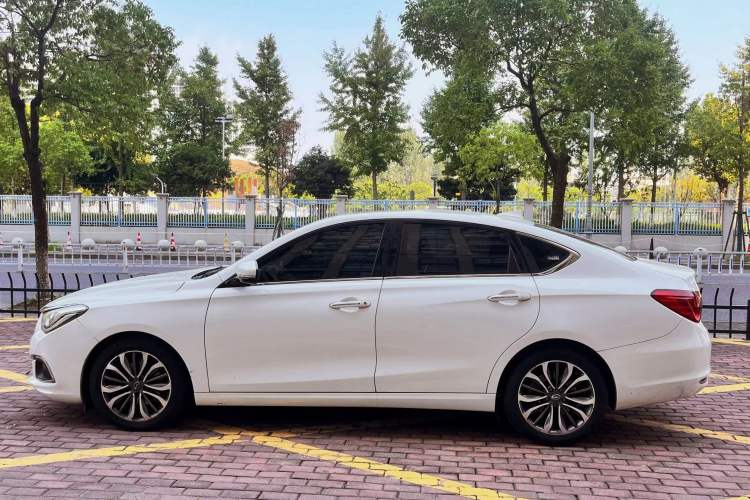 Used GAC Trumpchi GA6 2016 235T DCT Luxury Edition Exterior 6