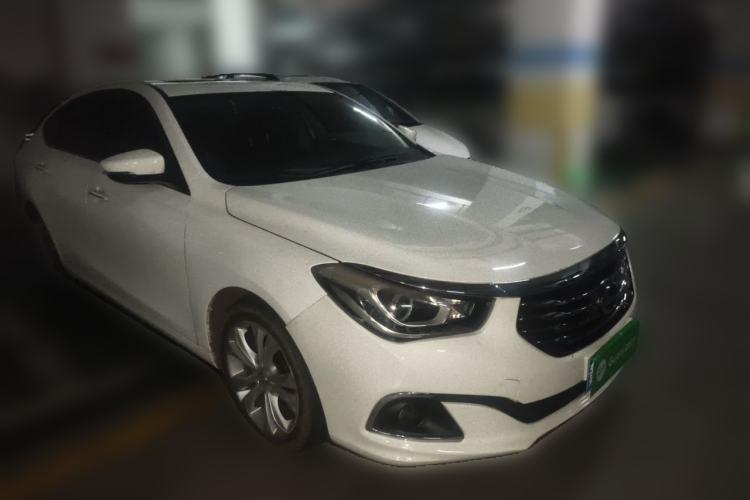 Used GAC Trumpchi GA6 2016 235T DCT Elite Edition Front Right 45 Deg