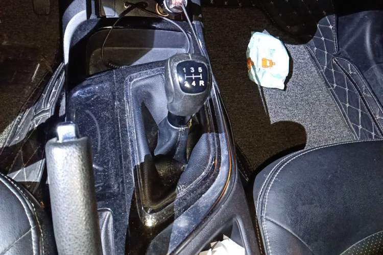 Used GAC Trumpchi GA6 2016 235T Manual Elite Edition Gear Lever