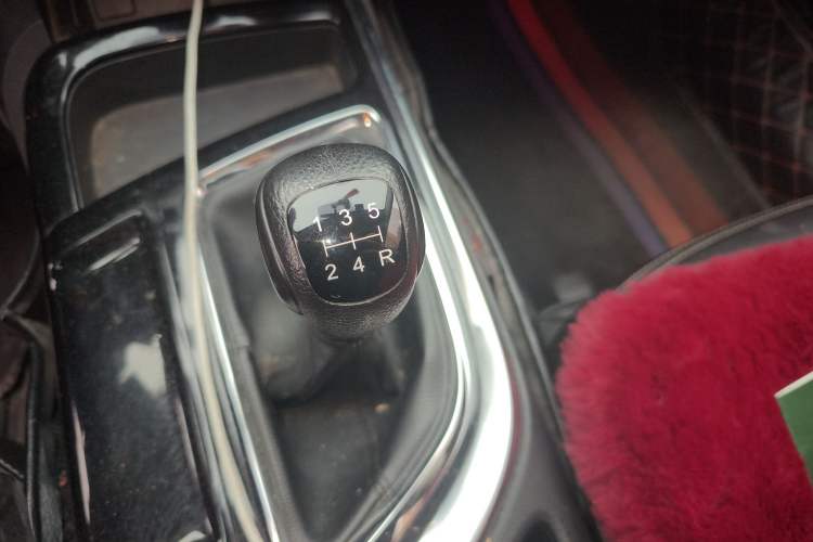 Used GAC Trumpchi GA6 2016 235T Manual Elite Edition Gear Lever