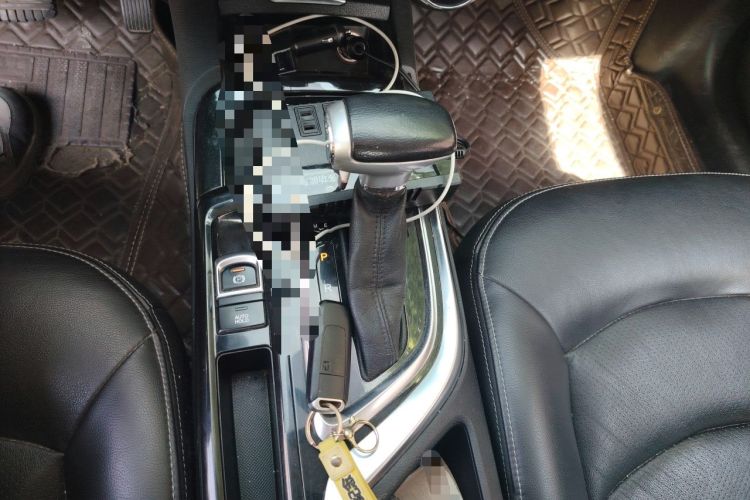 Used GAC Trumpchi GA6 2016 235T DCT Elite Edition Gear Lever