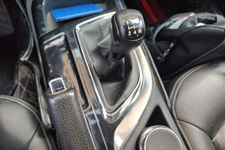 Used GAC Trumpchi GA6 2016 235T Manual Elite Edition Gear Lever