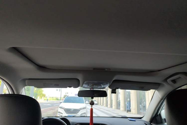 Used GAC Trumpchi GA6 2016 235T DCT Elite Edition Headliner