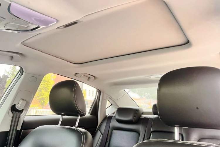 Used GAC Trumpchi GA6 2016 235T DCT Luxury Edition Headliner