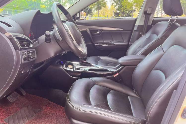 Used GAC Trumpchi GA6 2016 235T DCT Luxury Edition Interior 1