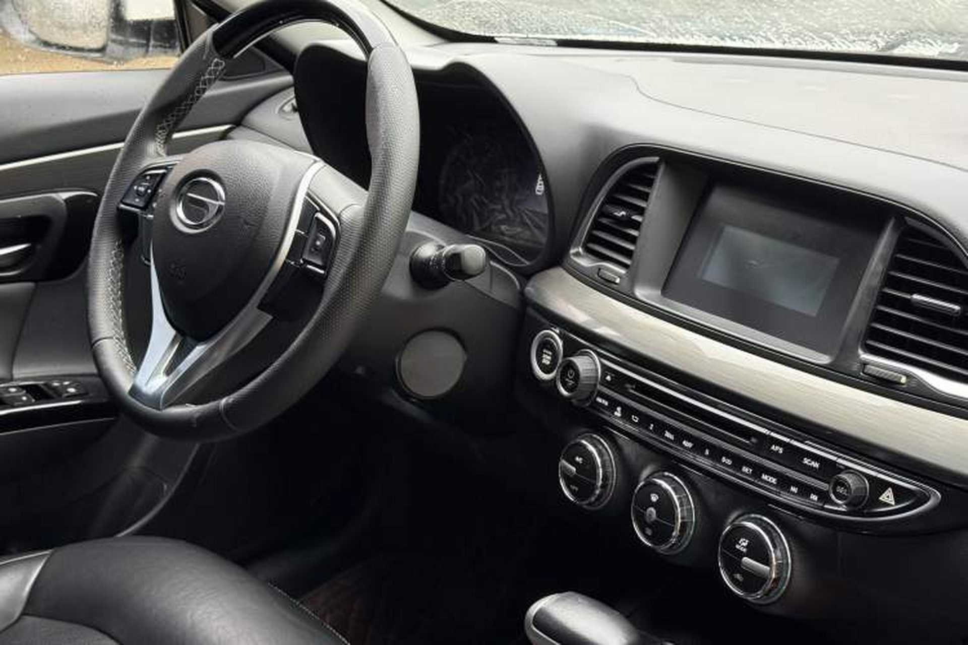 Used GAC Trumpchi GA6 2016 235T DCT Elite Edition Interior 2
