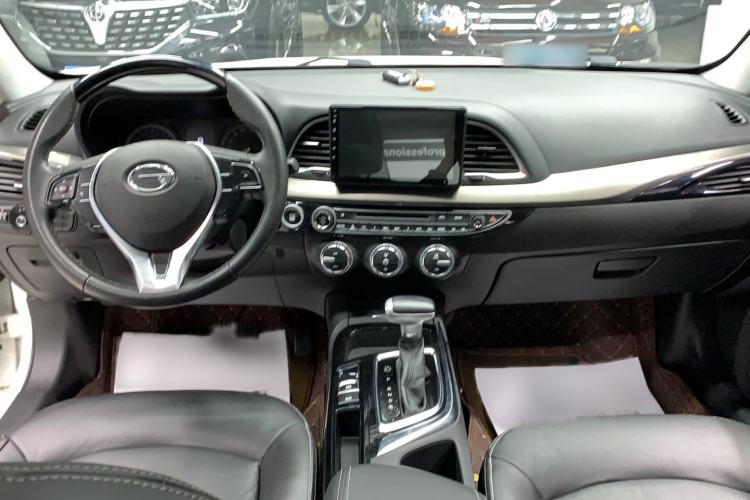 Used GAC Trumpchi GA6 2016 235T DCT Elite Edition Interior 2