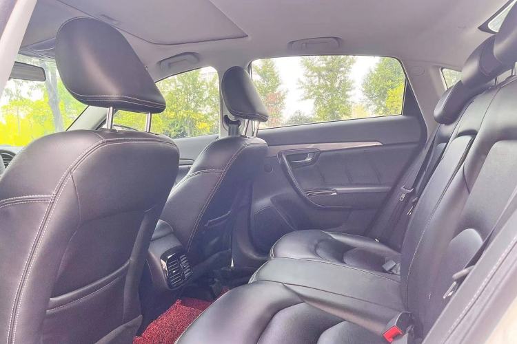 Used GAC Trumpchi GA6 2016 235T DCT Luxury Edition Interior 3