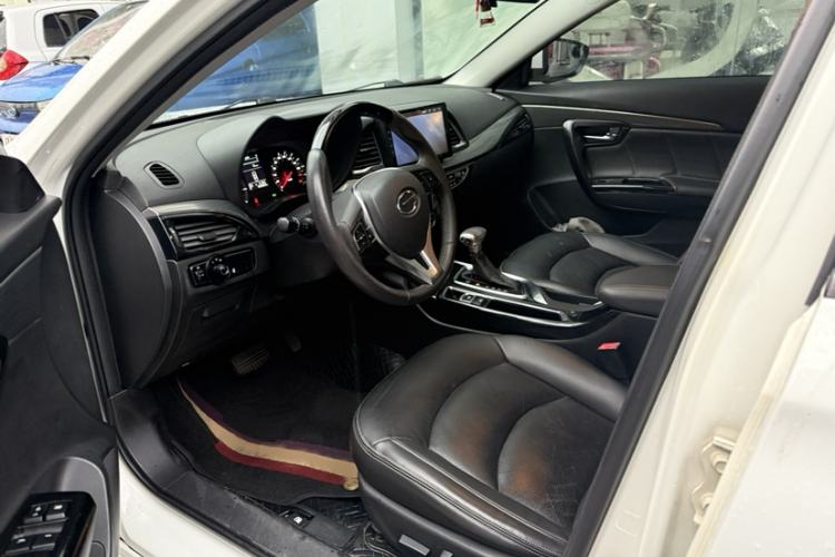 Used GAC Trumpchi GA6 2016 235T DCT Elite Edition Interior 4