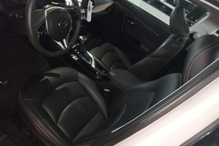 Used GAC Trumpchi GA6 2016 235T DCT Elite Edition Left Front Seat