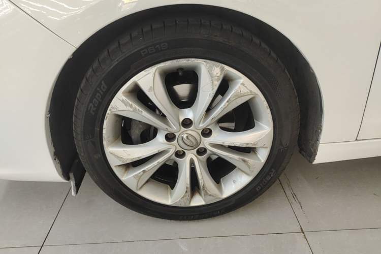 Used GAC Trumpchi GA6 2016 235T DCT Elite Edition Left Front Wheel Hub
