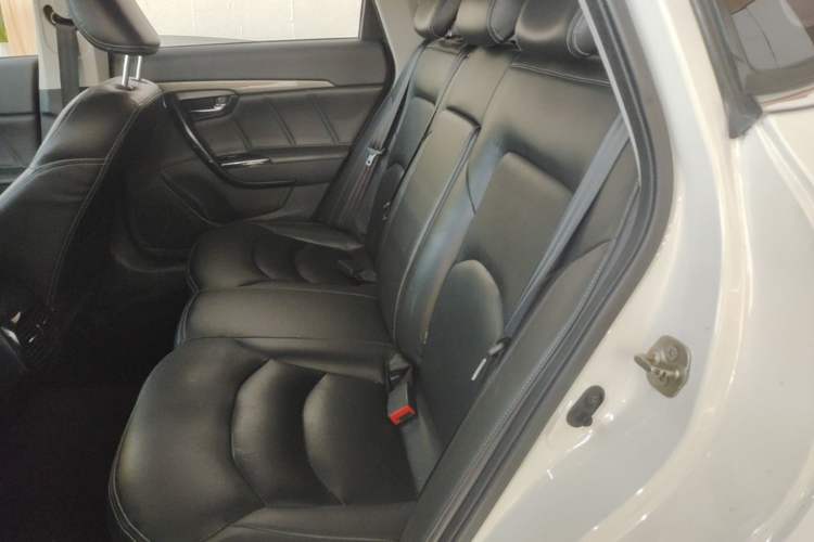 Used GAC Trumpchi GA6 2016 235T DCT Elite Edition Left Rear Seat