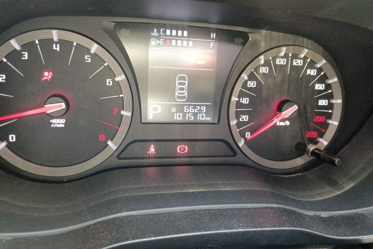 Used GAC Trumpchi GA6 2016 235T DCT Elite Edition Odometer Close Up