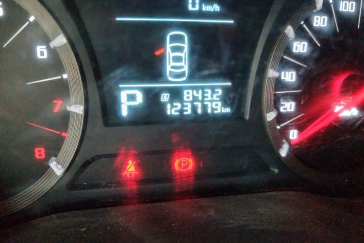 Used GAC Trumpchi GA6 2016 235T DCT Elite Edition Odometer Close Up