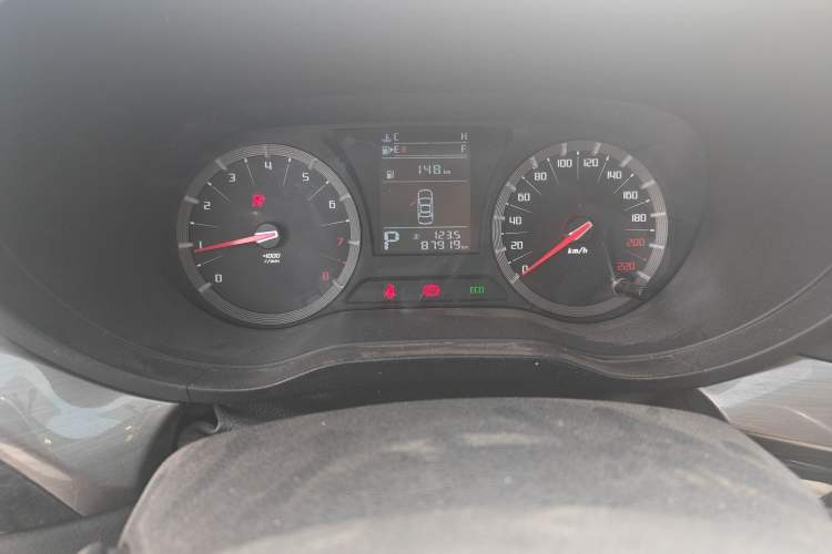 Used GAC Trumpchi GA6 2016 235T DCT Elite Edition Odometer Close Up