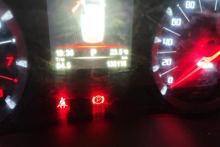 Used GAC Trumpchi GA6 2016 235T DCT Luxury Edition Odometer Close Up