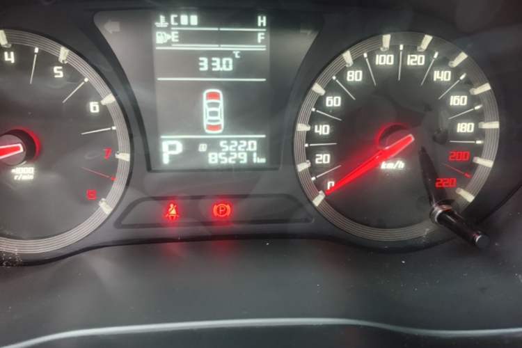 Used GAC Trumpchi GA6 2016 235T DCT Elite Edition Odometer Close Up