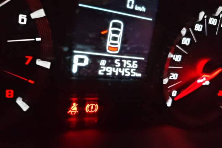 Used GAC Trumpchi GA6 2016 235T DCT Comfort Edition Odometer Close Up