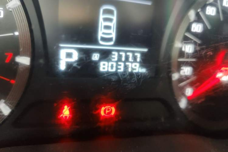 Used GAC Trumpchi GA6 2016 235T DCT Elite Edition Odometer Close Up