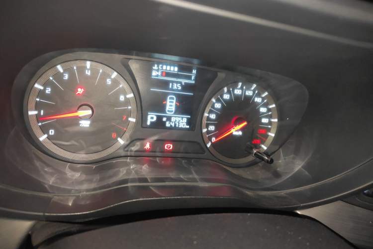 Used GAC Trumpchi GA6 2016 235T DCT Elite Edition Odometer Close Up