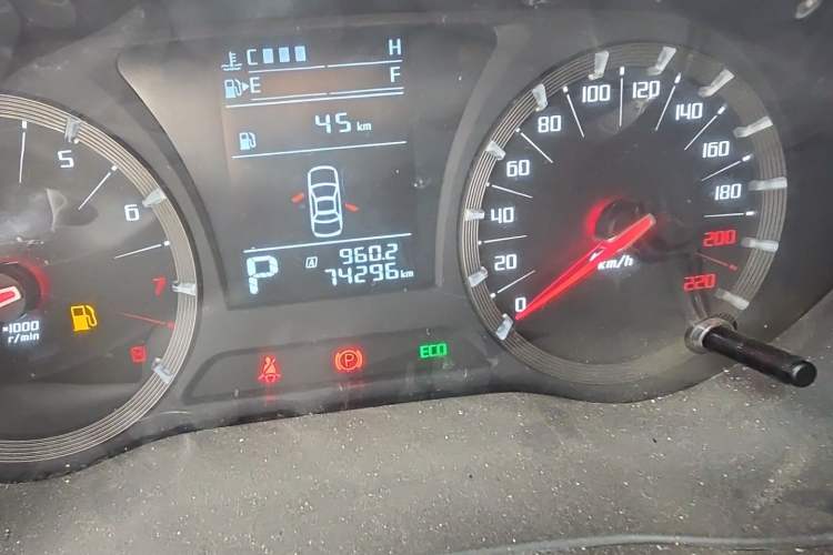 Used GAC Trumpchi GA6 2016 235T DCT Elite Edition Odometer Close Up
