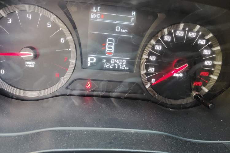 Used GAC Trumpchi GA6 2016 235T DCT Elite Edition Odometer Close Up