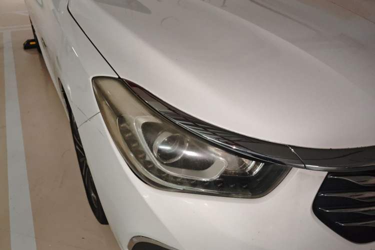 Used GAC Trumpchi GA6 2016 235T DCT Luxury Edition Right Front Headlight