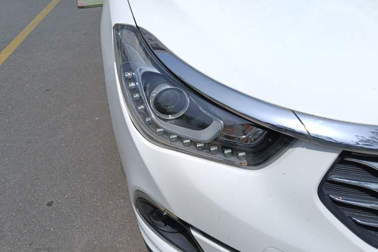 Used GAC Trumpchi GA6 2016 235T DCT Elite Edition Right Front Headlight