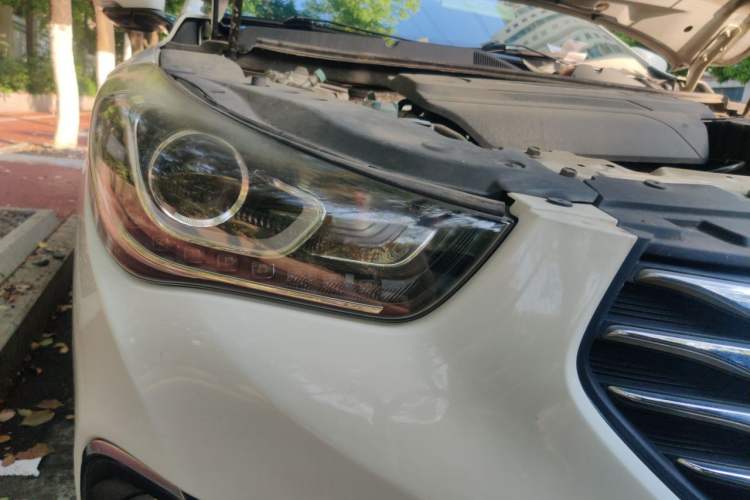 Used GAC Trumpchi GA6 2016 235T DCT Luxury Edition Right Front Headlight