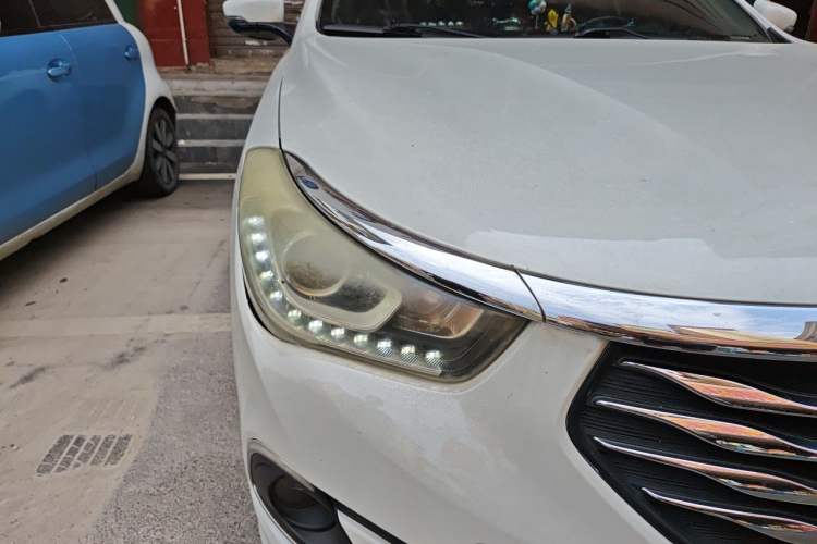 Used GAC Trumpchi GA6 2016 235T DCT Elite Edition Right Front Headlight