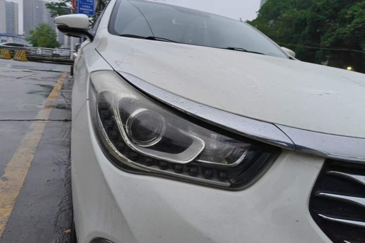 Used GAC Trumpchi GA6 2016 235T DCT Luxury Edition Right Front Headlight