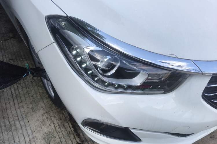 Used GAC Trumpchi GA6 2016 235T DCT Elite Edition Right Front Headlight