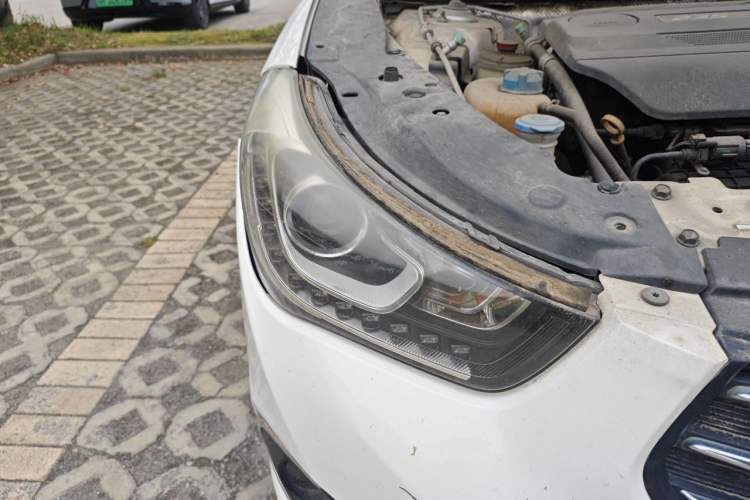 Used GAC Trumpchi GA6 2016 235T DCT Luxury Edition Right Front Headlight