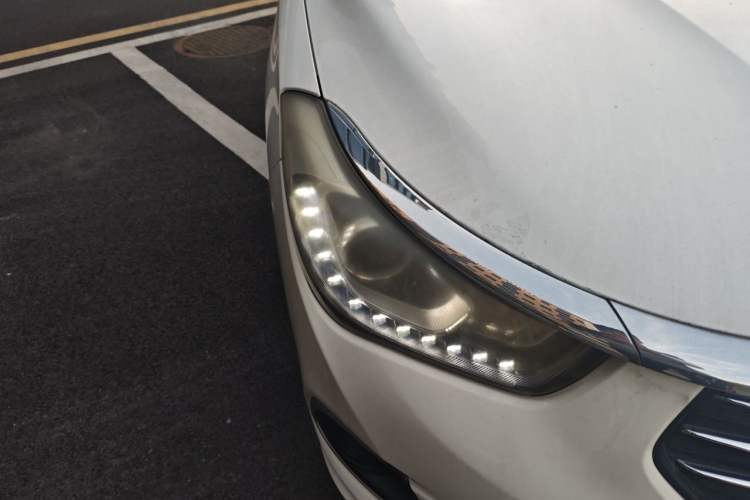 Used GAC Trumpchi GA6 2016 235T DCT Elite Edition Right Front Headlight