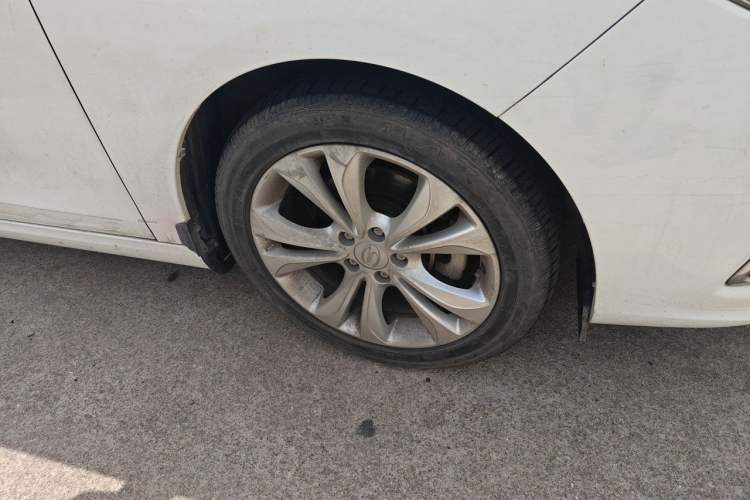 Used GAC Trumpchi GA6 2016 235T DCT Elite Edition Right Front Wheel Hub