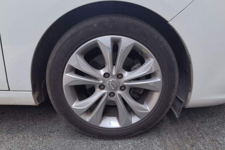 Used GAC Trumpchi GA6 2016 235T DCT Elite Edition Right Front Wheel Hub