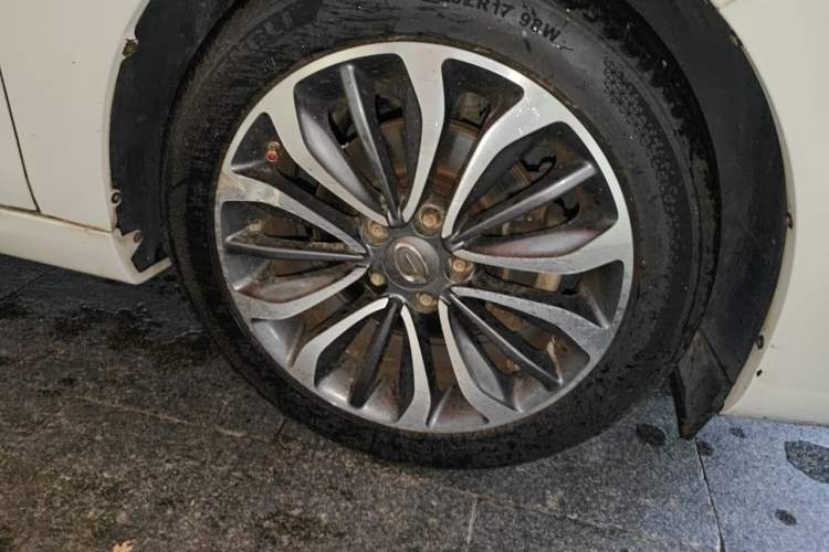Used GAC Trumpchi GA6 2016 235T DCT Luxury Edition Right Front Wheel Hub
